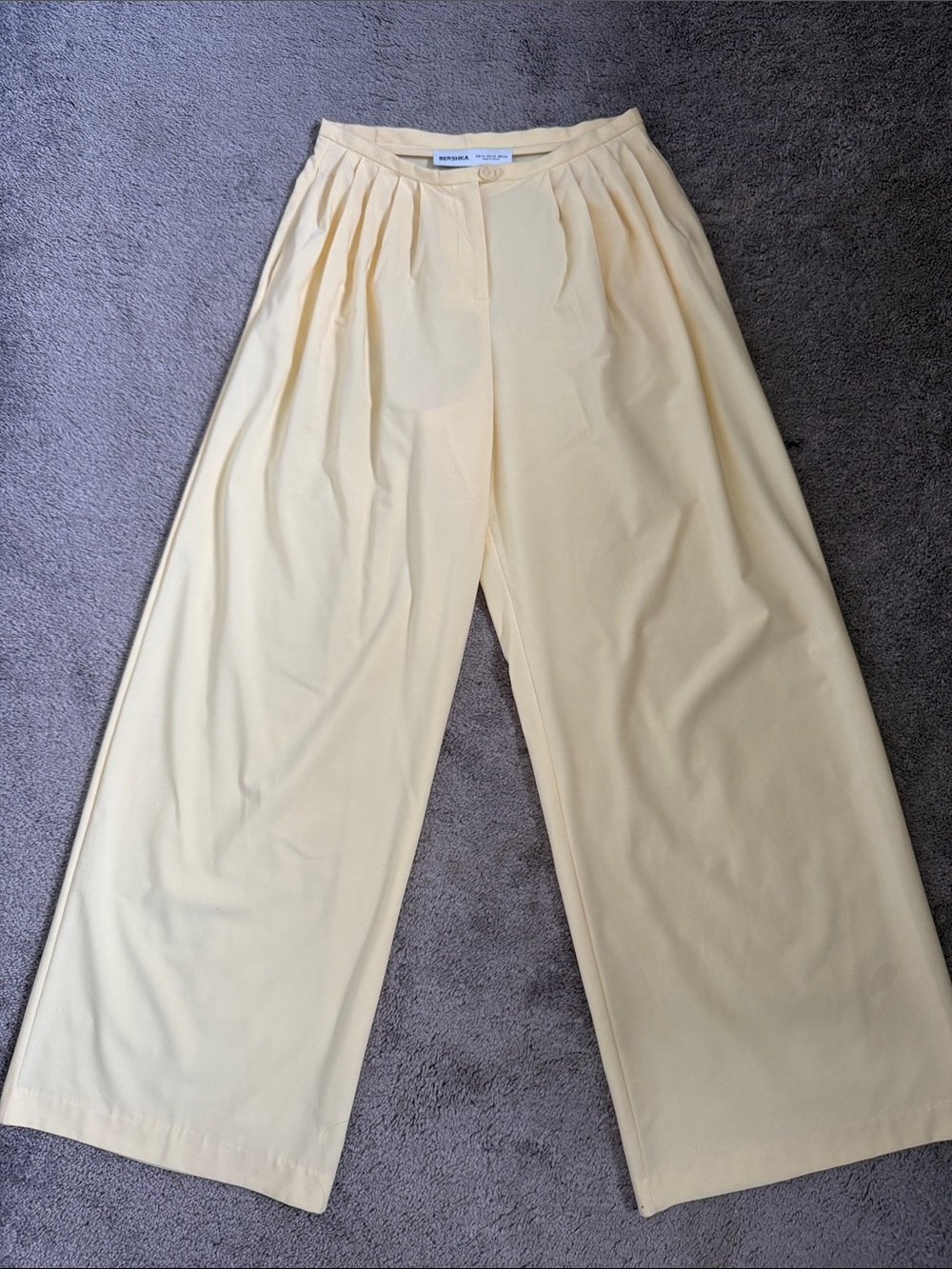 Bershka Pale Yellow Pleated High-Waist Trousers